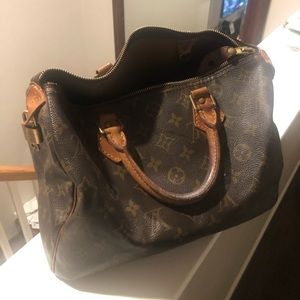 Reposh: 100% authentic Louis Vuitton speedy 30